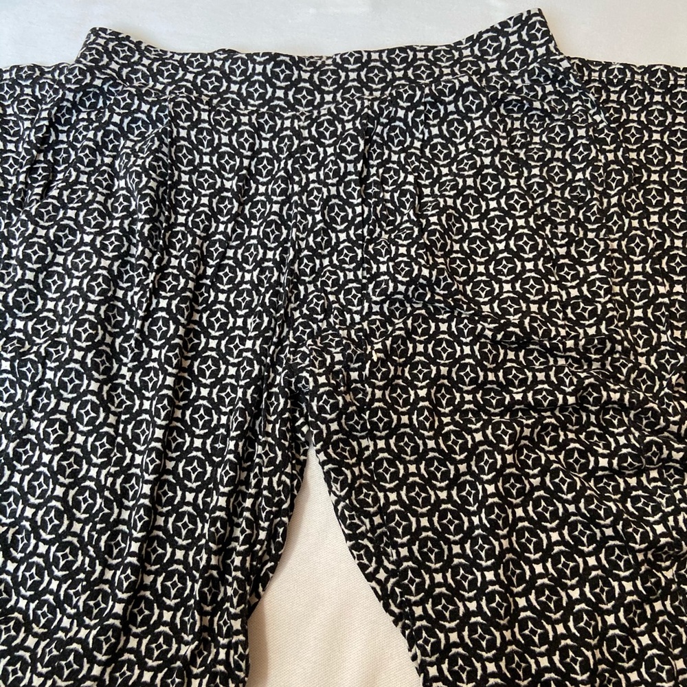 Black and a White Patterned Joggers